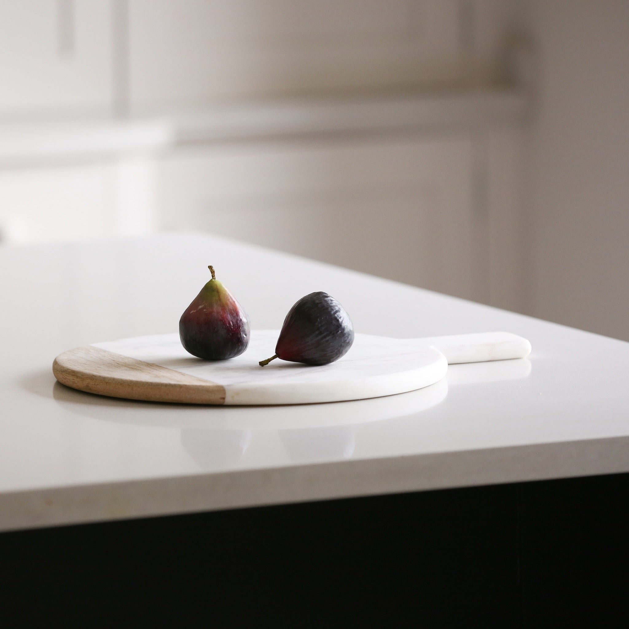 white marble chopping board