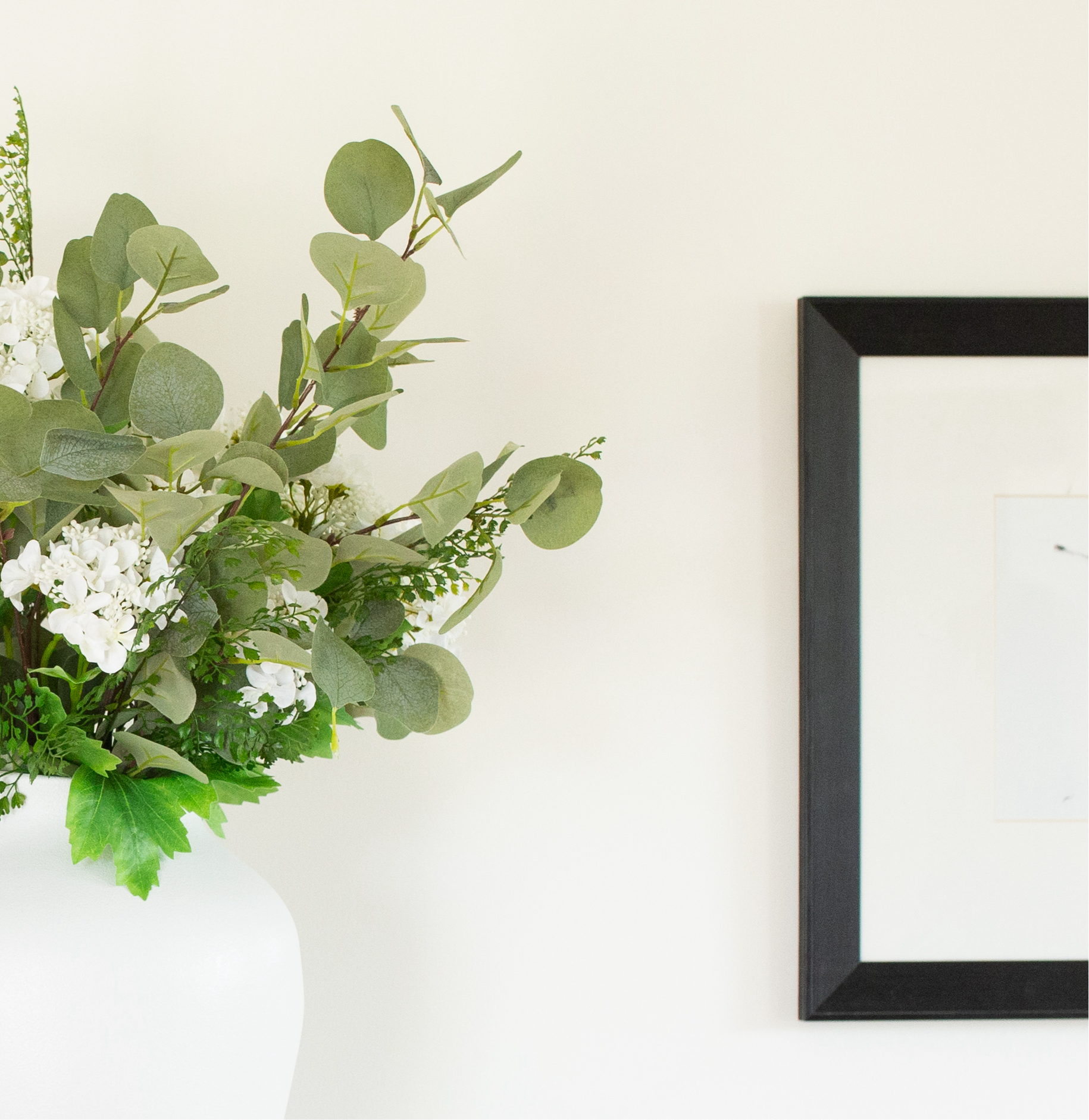 Indulge in the luxurious faux Eucalyptus Spray Bundle in a sophisticated color combination of grey and green.