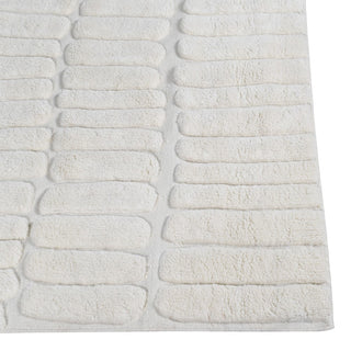 Close-up of Arctic Ivory Wool Rug textured pattern