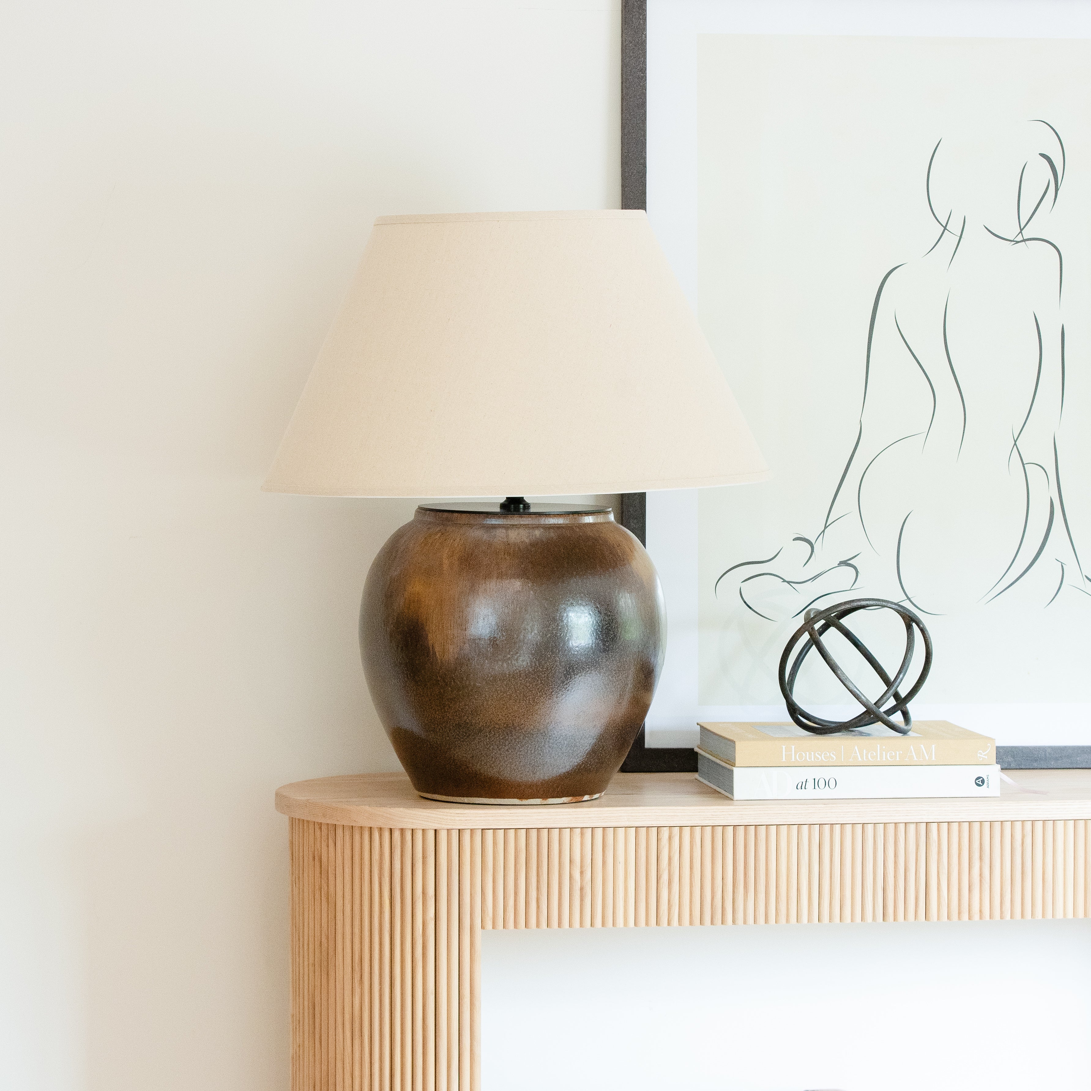 umber porcelain lamp