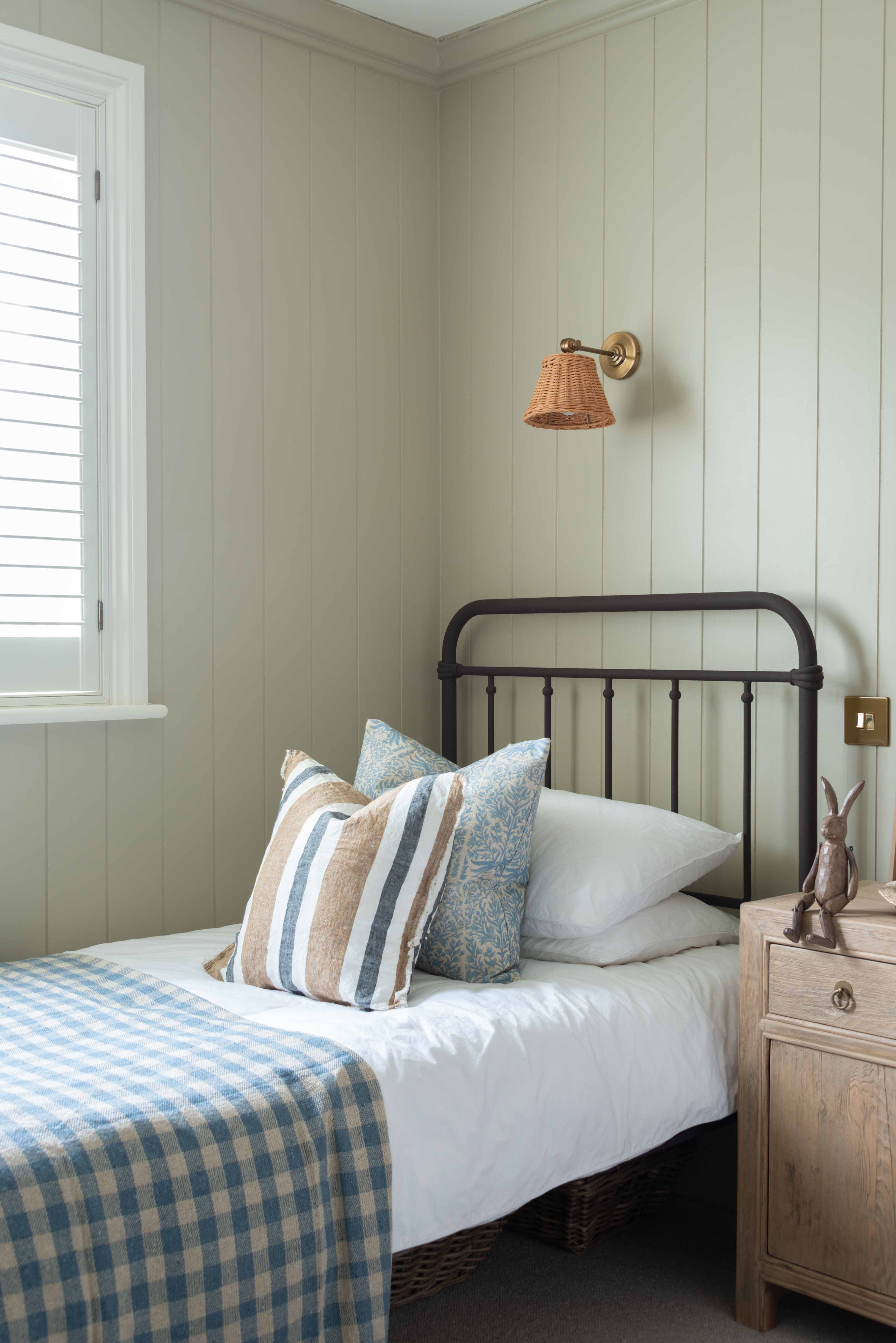 Brown Wood Effect Jointed Rabbit Ornament