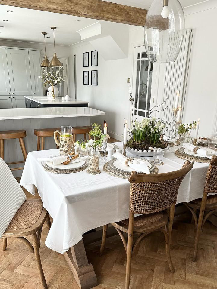Woven dining chair