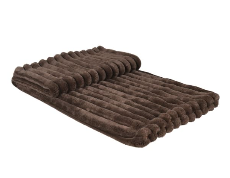 Faux-fur throw blanket in chocolate brown