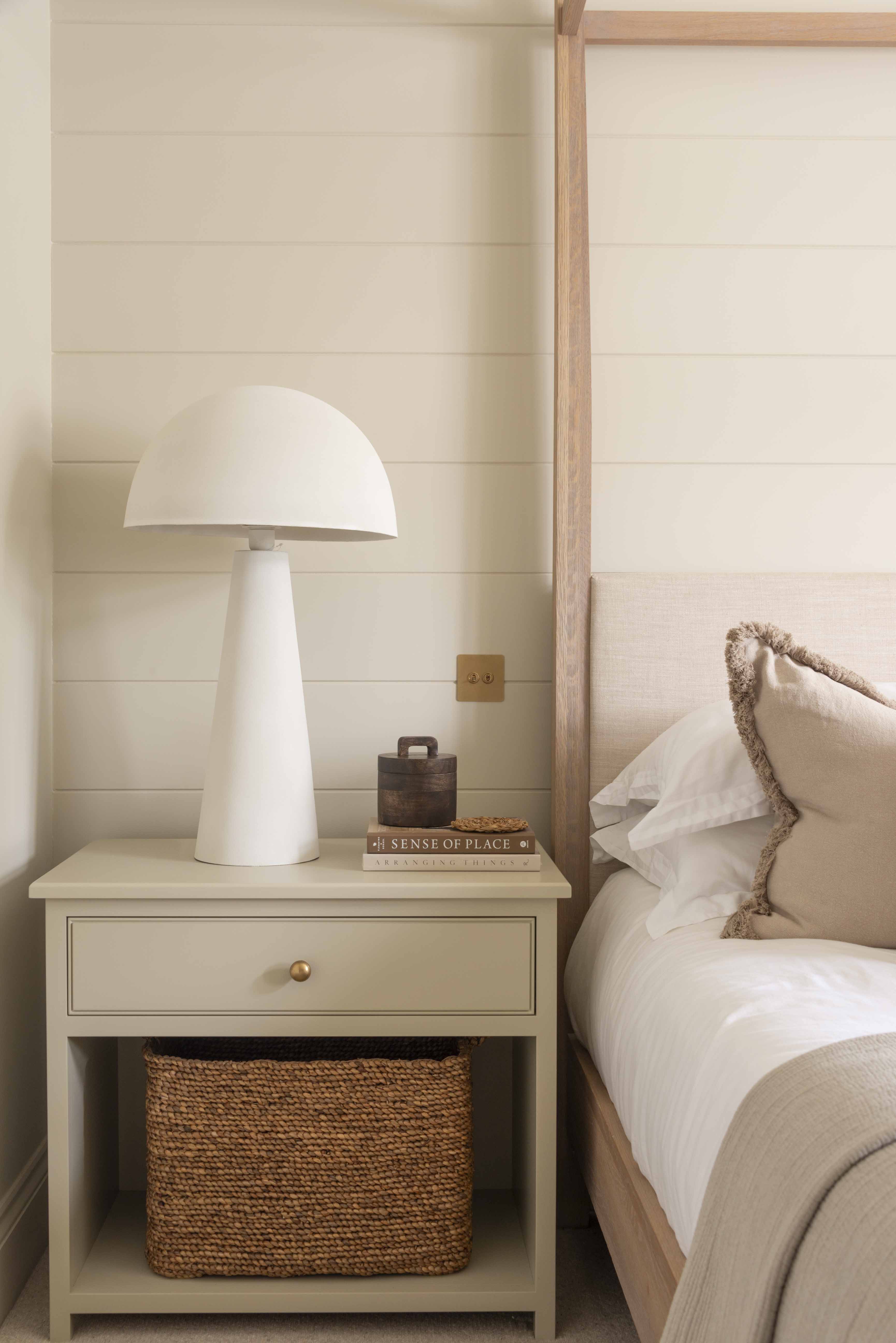 White mushroom-shaped table lamp