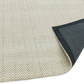 Ives jute flatweave rug in natural, edge detail