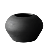 Elliptical black pot