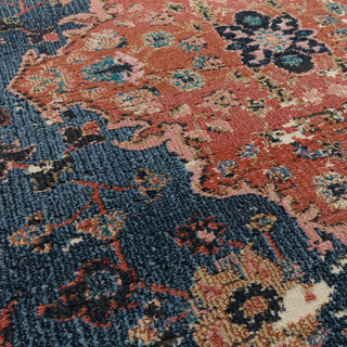 Edge detail of the Zola Heris traditional rug
