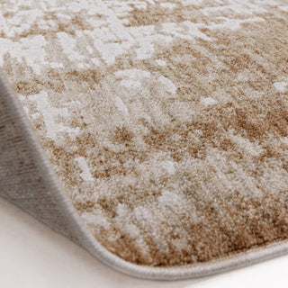 Anders abstract rug in beige and honey, detail view 3