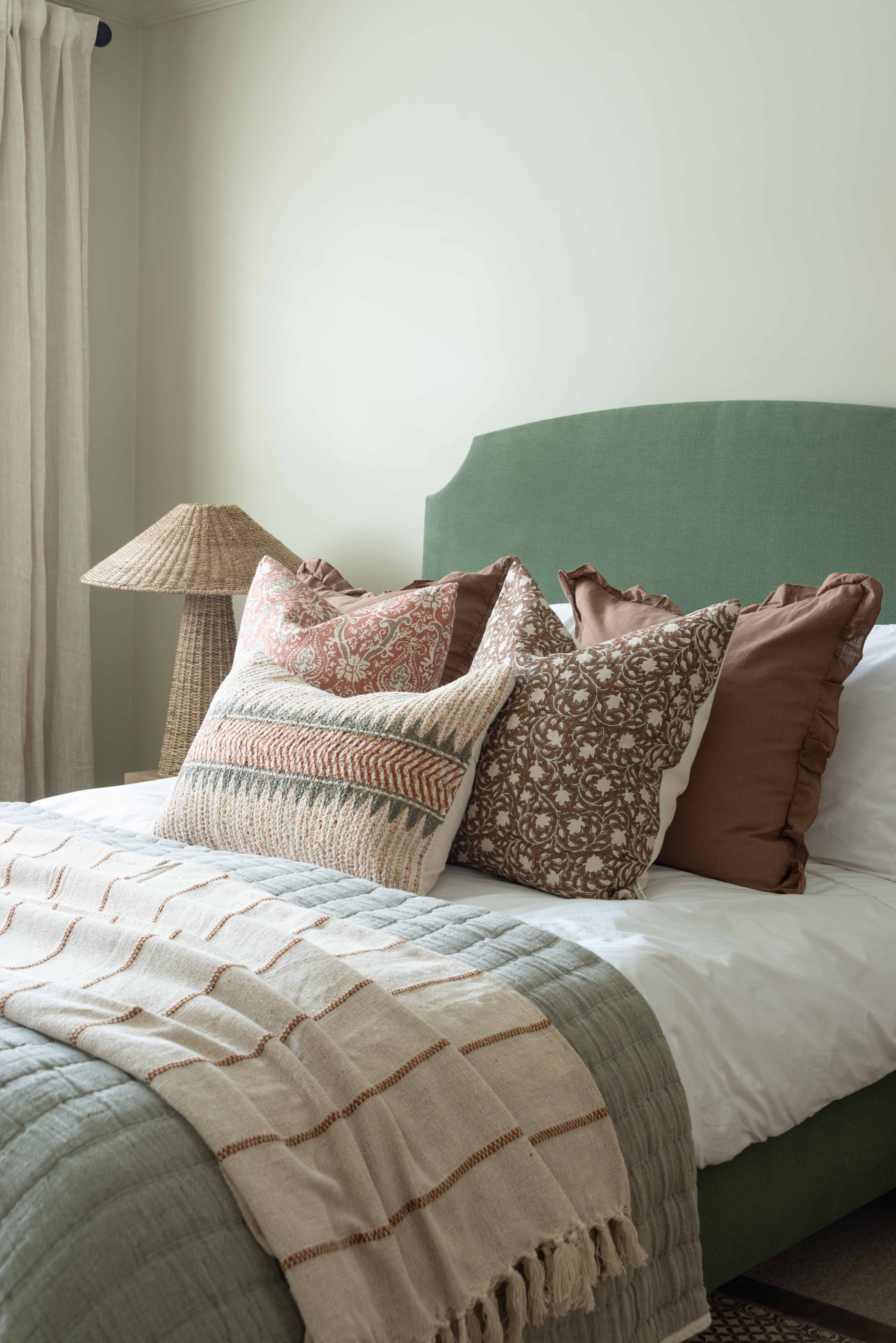 Made from 100% cotton, the Worthing Striped Throw is both beautiful and functional. Draped over a sofa for an added layer of texture, its natural and tan colour palette finishes off your space with an effortless look and feel.