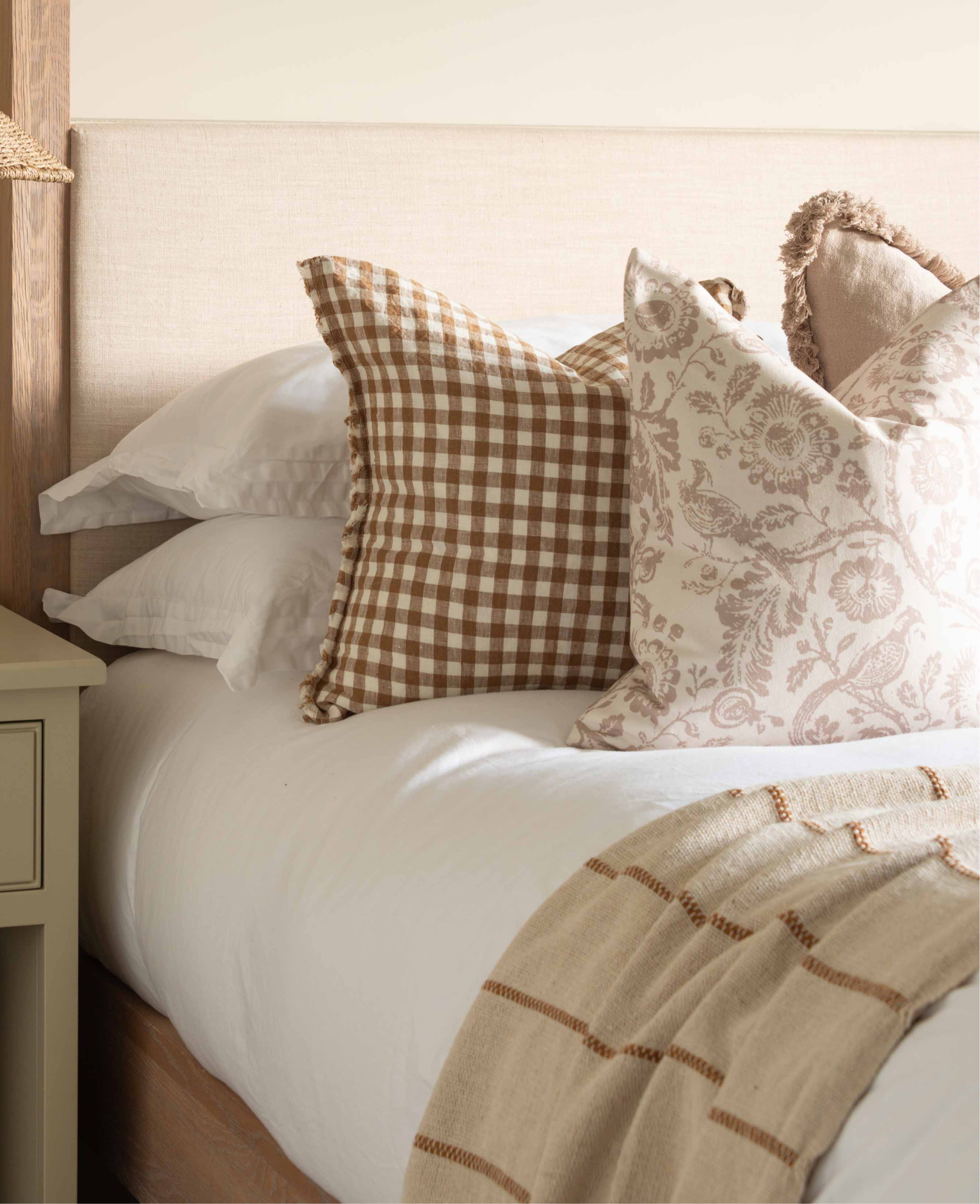 Made from 100% cotton, the Worthing Striped Throw is both beautiful and functional. Draped over a sofa for an added layer of texture, its natural and tan colour palette finishes off your space with an effortless look and feel.