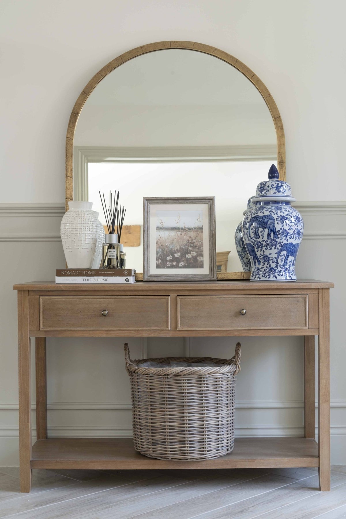 Charles Ted Chinoiserie Pot With Lid - CharlesTed Home