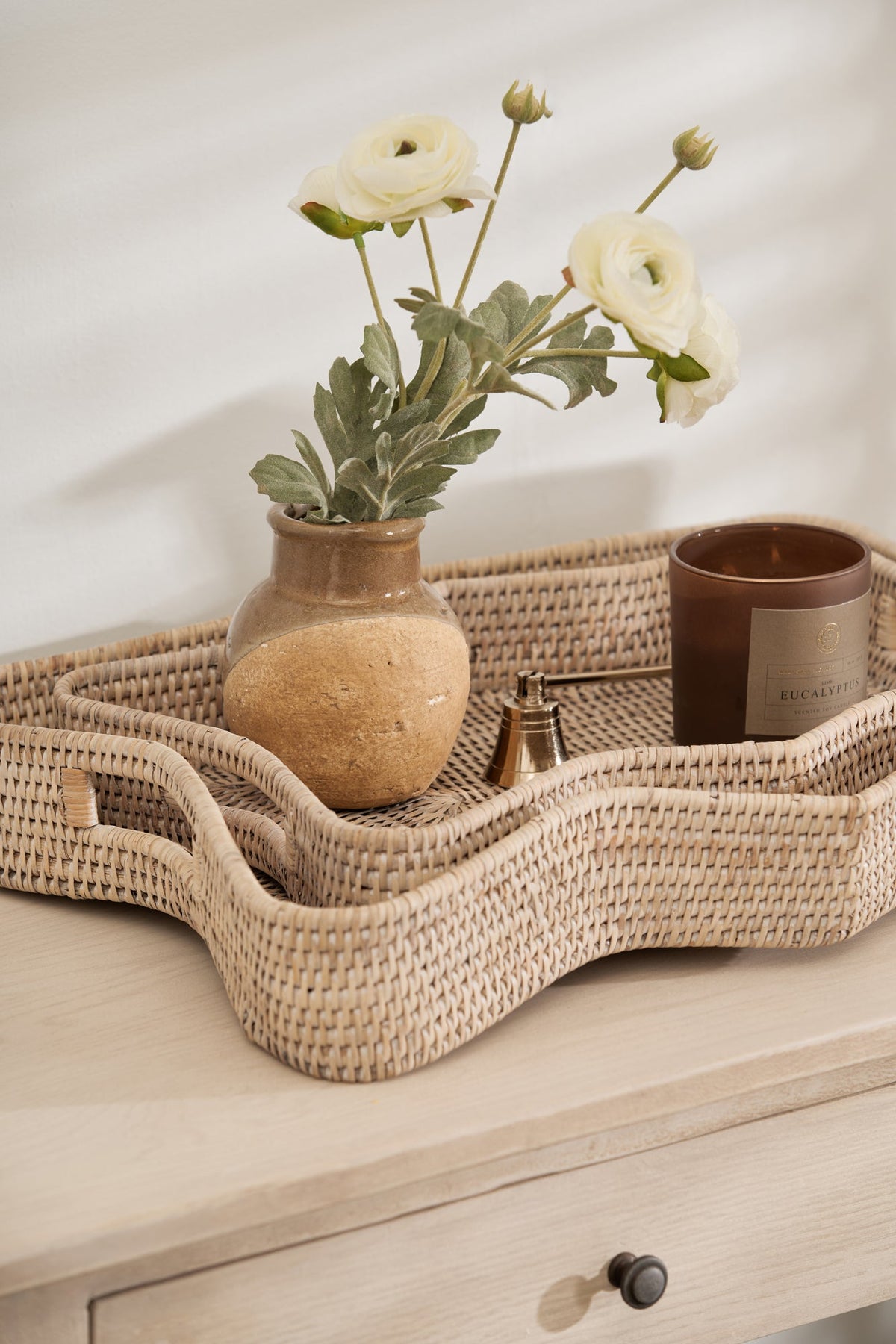 Charles Ted Kempsford Whitewash Wave Edge Pale Woven Tray | Available in Two Sizes - CharlesTed Home