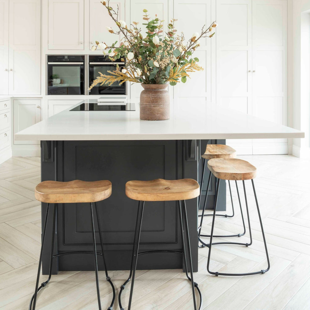 rustic-industrial-bar-stool-with-weathered-oak-seat-and-metal-legs