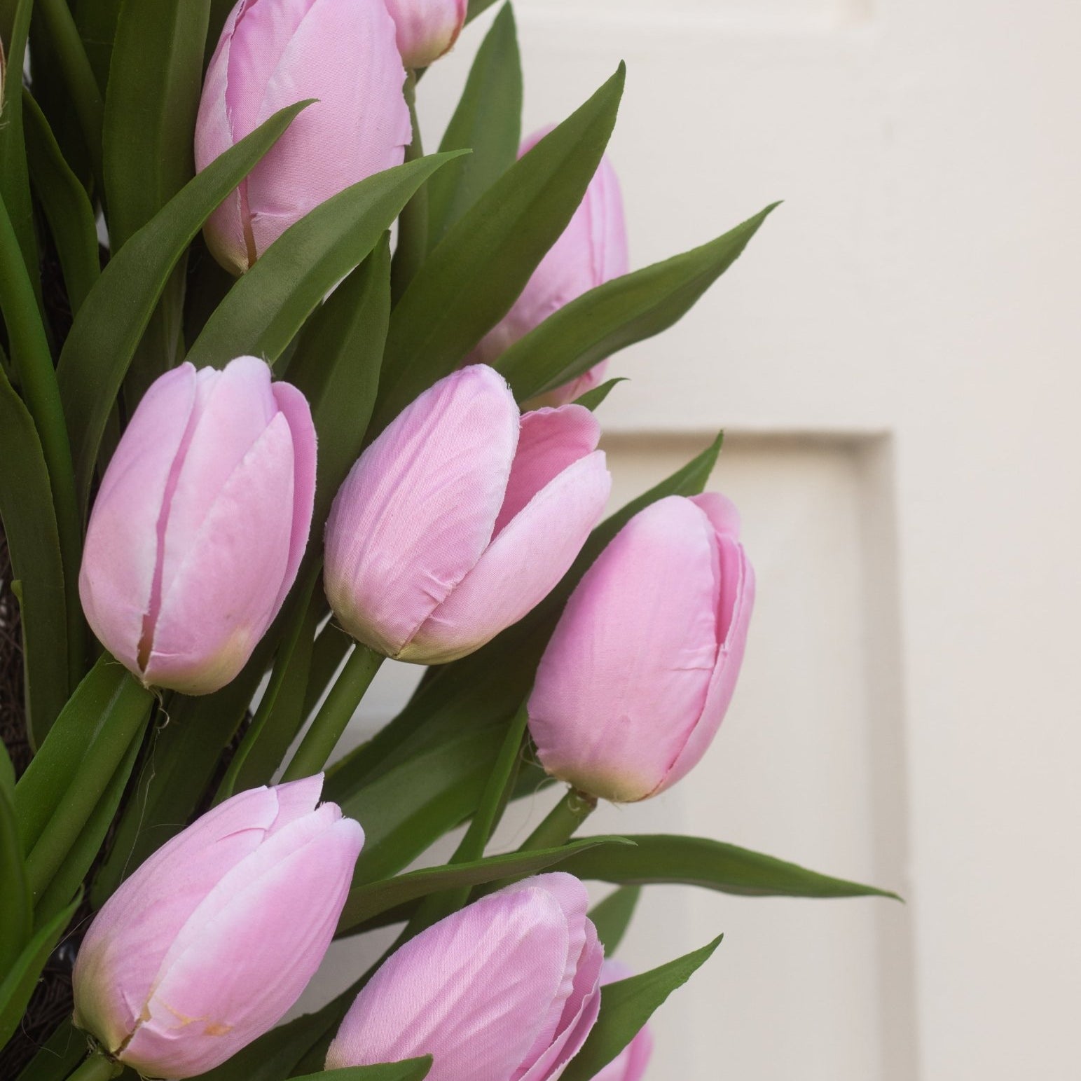 CharlesTed Tulip Wreath | Pink - CharlesTed Home