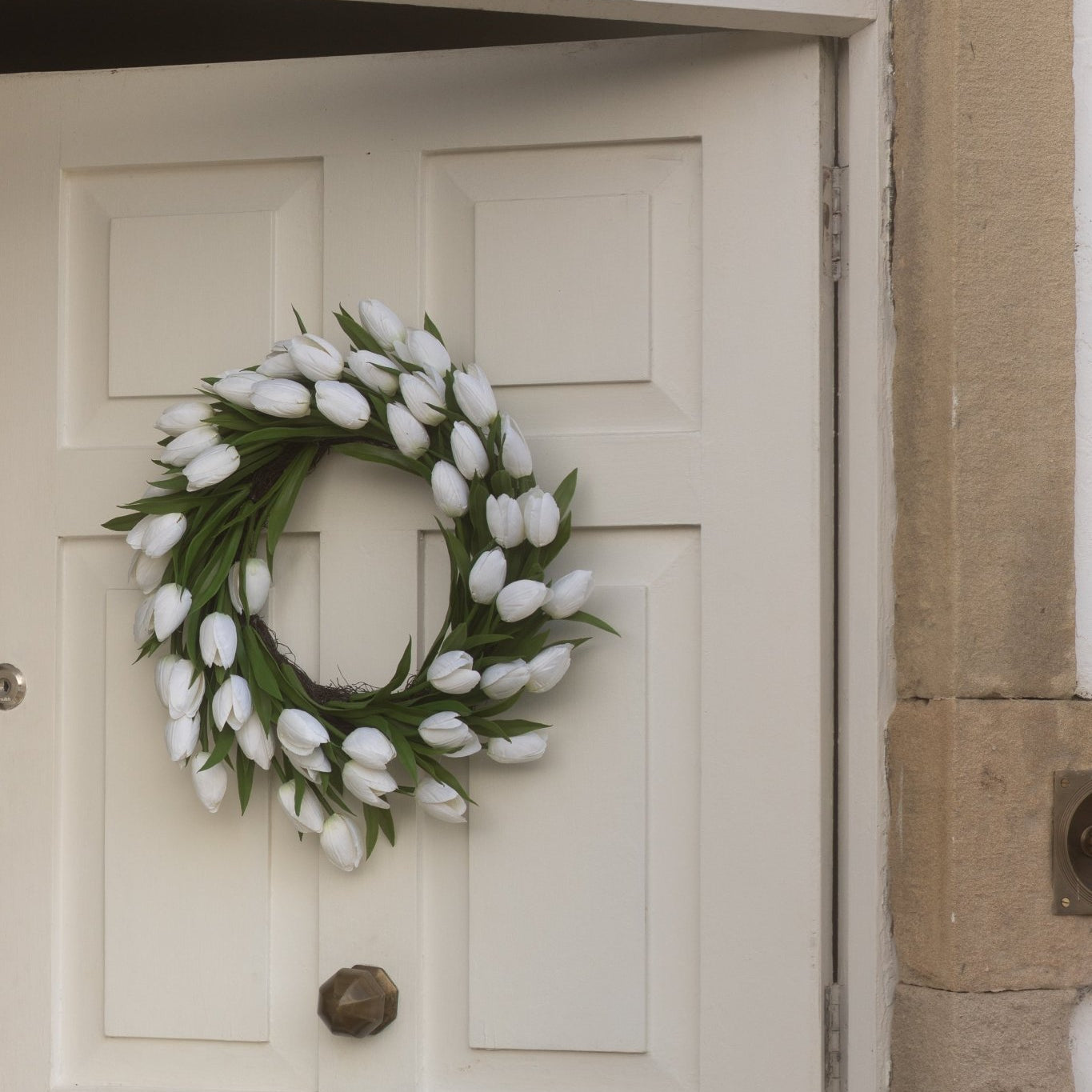 CharlesTed Tulip Wreath | White - CharlesTed Home