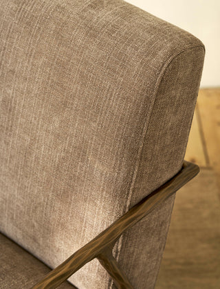 Guiting antique brass armchair with neutral cushions, view 5