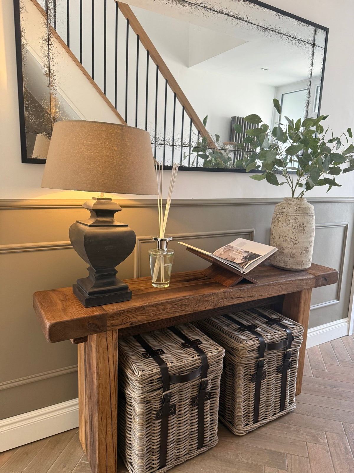Handcrafted Wooden X Bookstand - CharlesTed Home