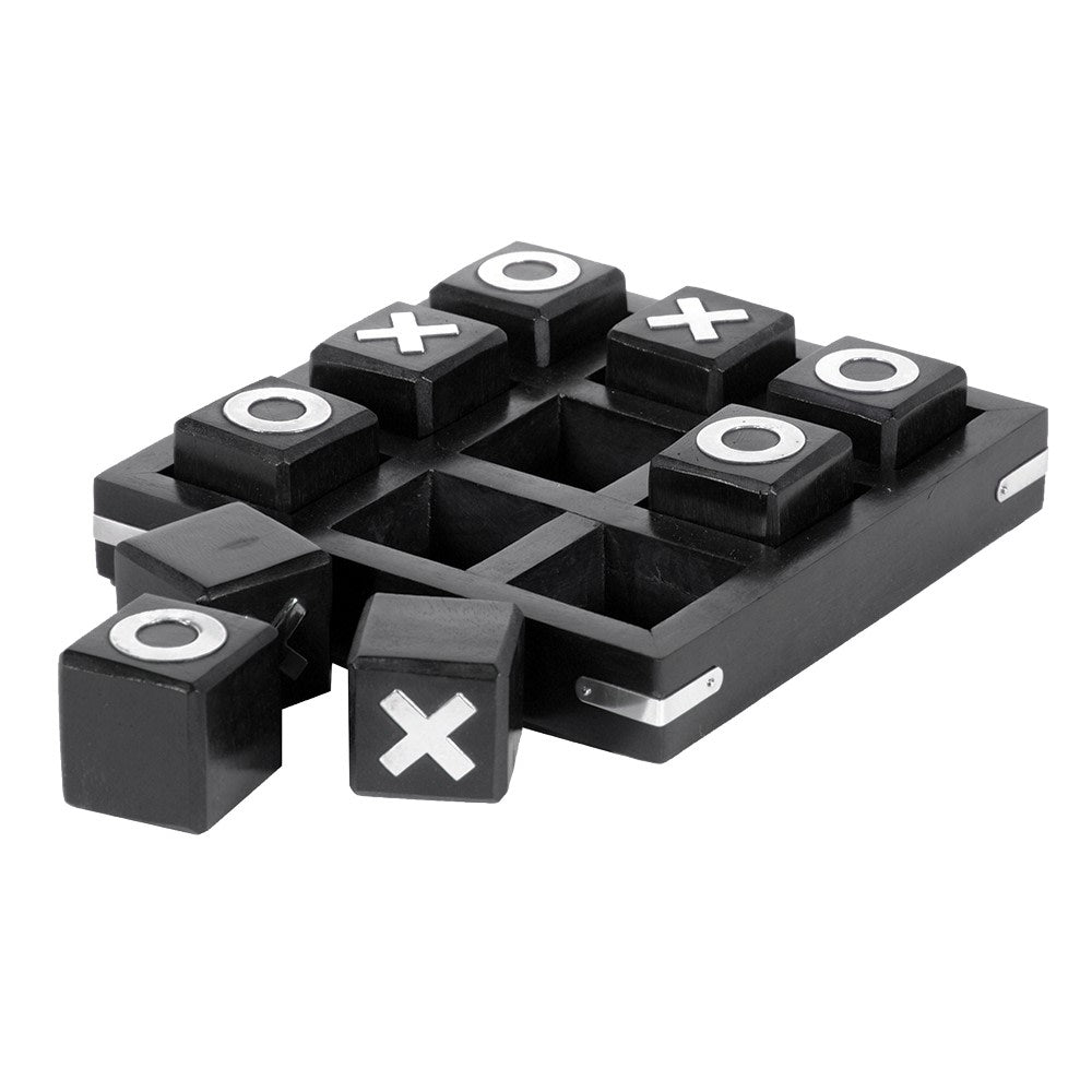 This truly gorgeous noughts and crosses set looks perfect on a stack of books to wow and entertain your guests.